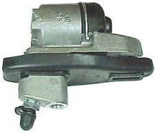 DATSUN ROADSTER REAR BRAKE CYLINDER